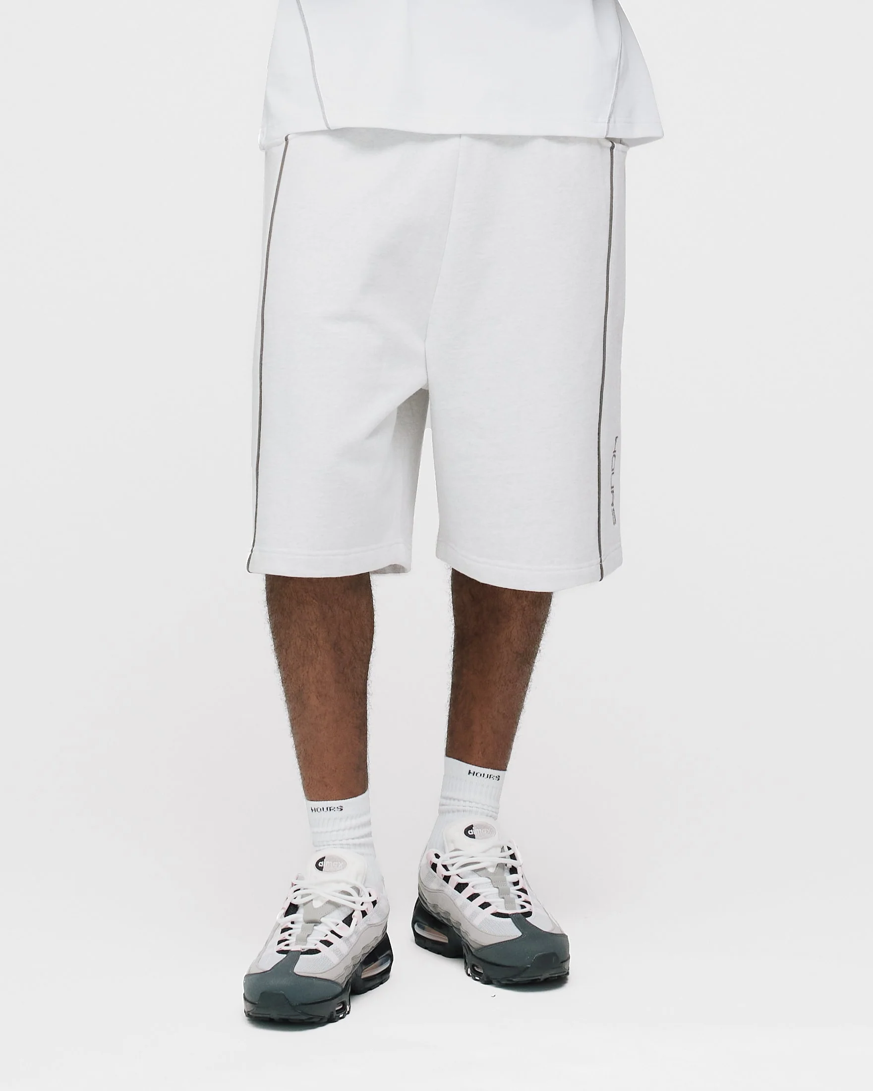Arc Baggy Sweatshorts - Ash - Image 3