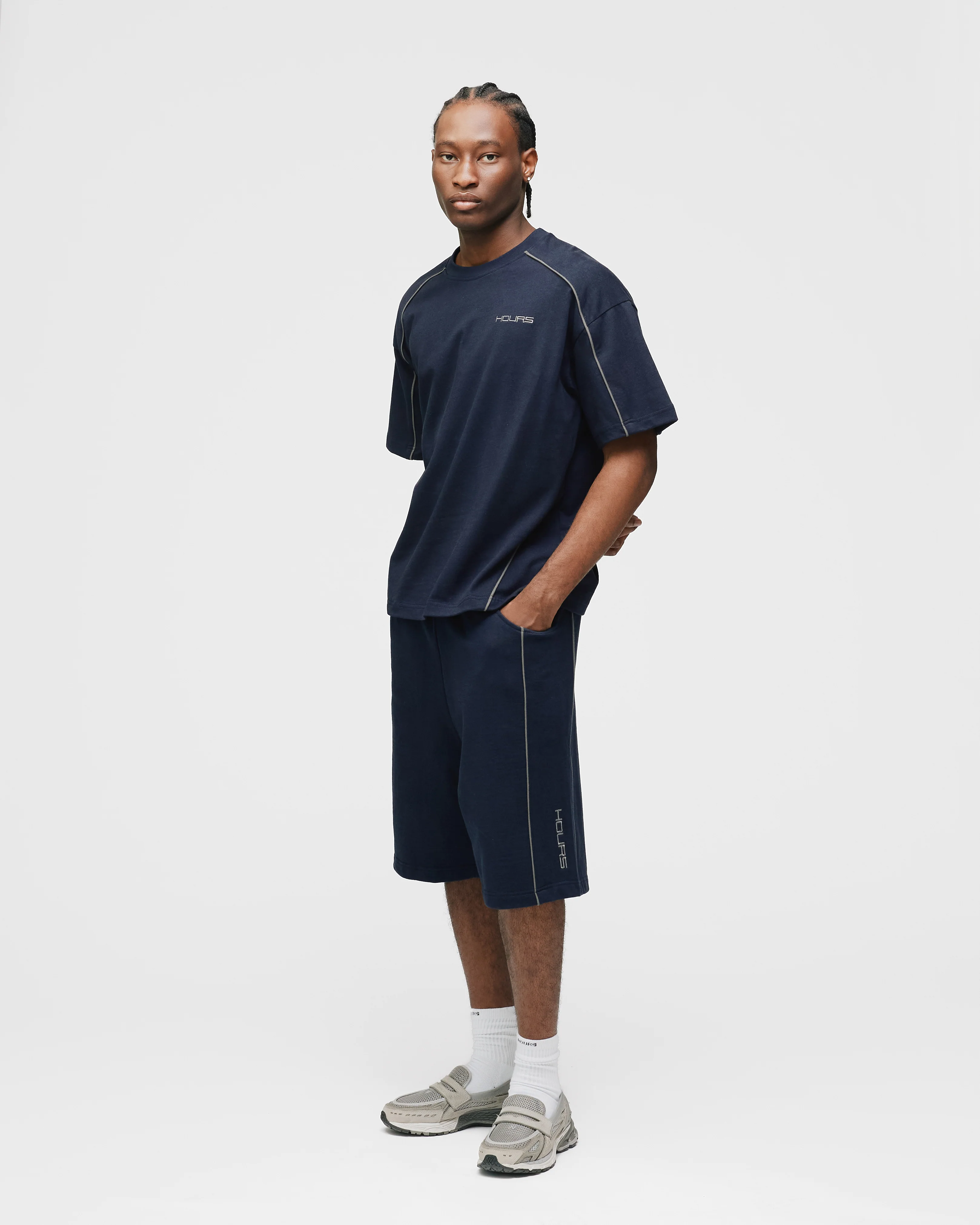 Arc Baggy Sweatshorts - Navy - Image 4