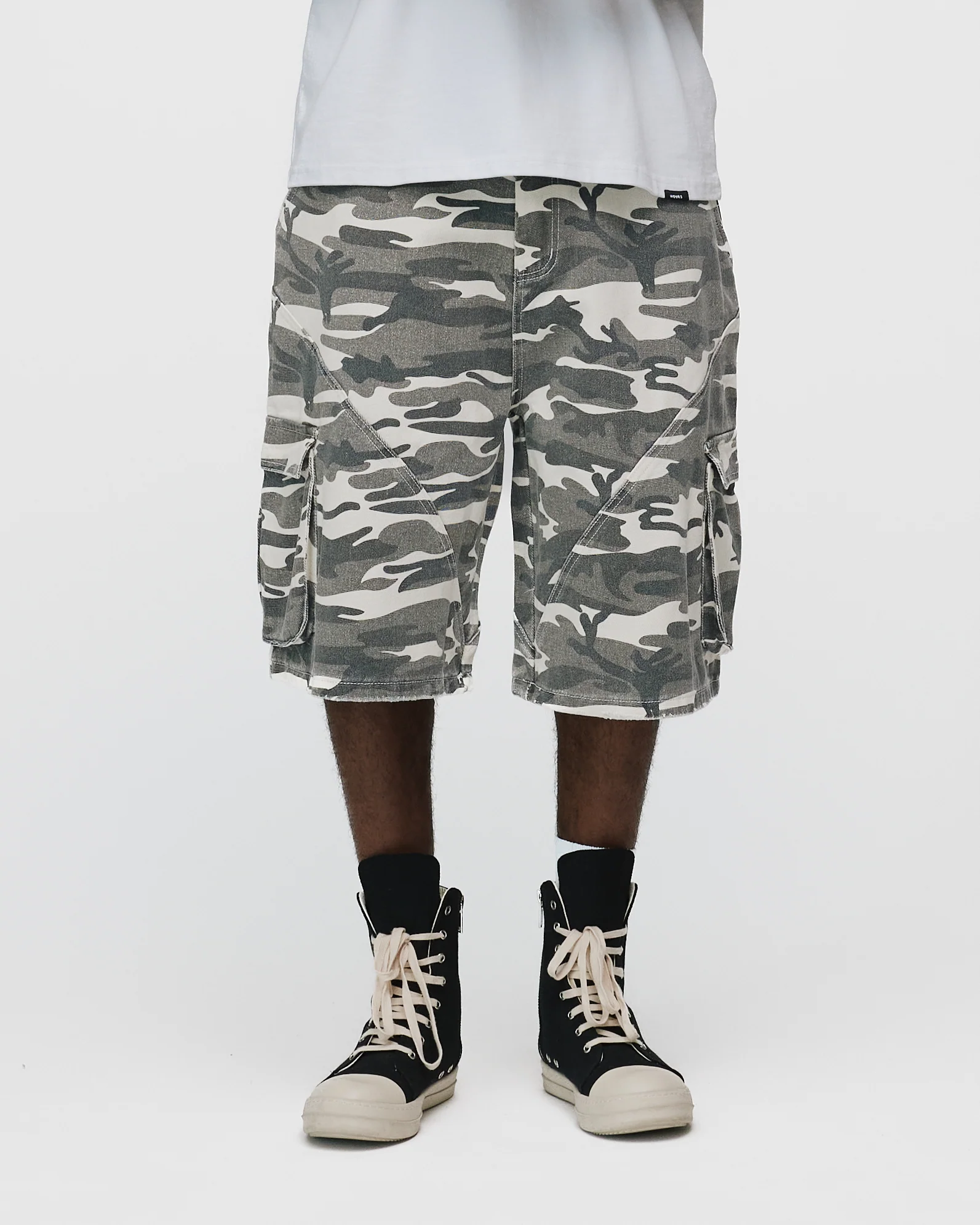 Baggy Cargo Shorts - White Camo - Image 3