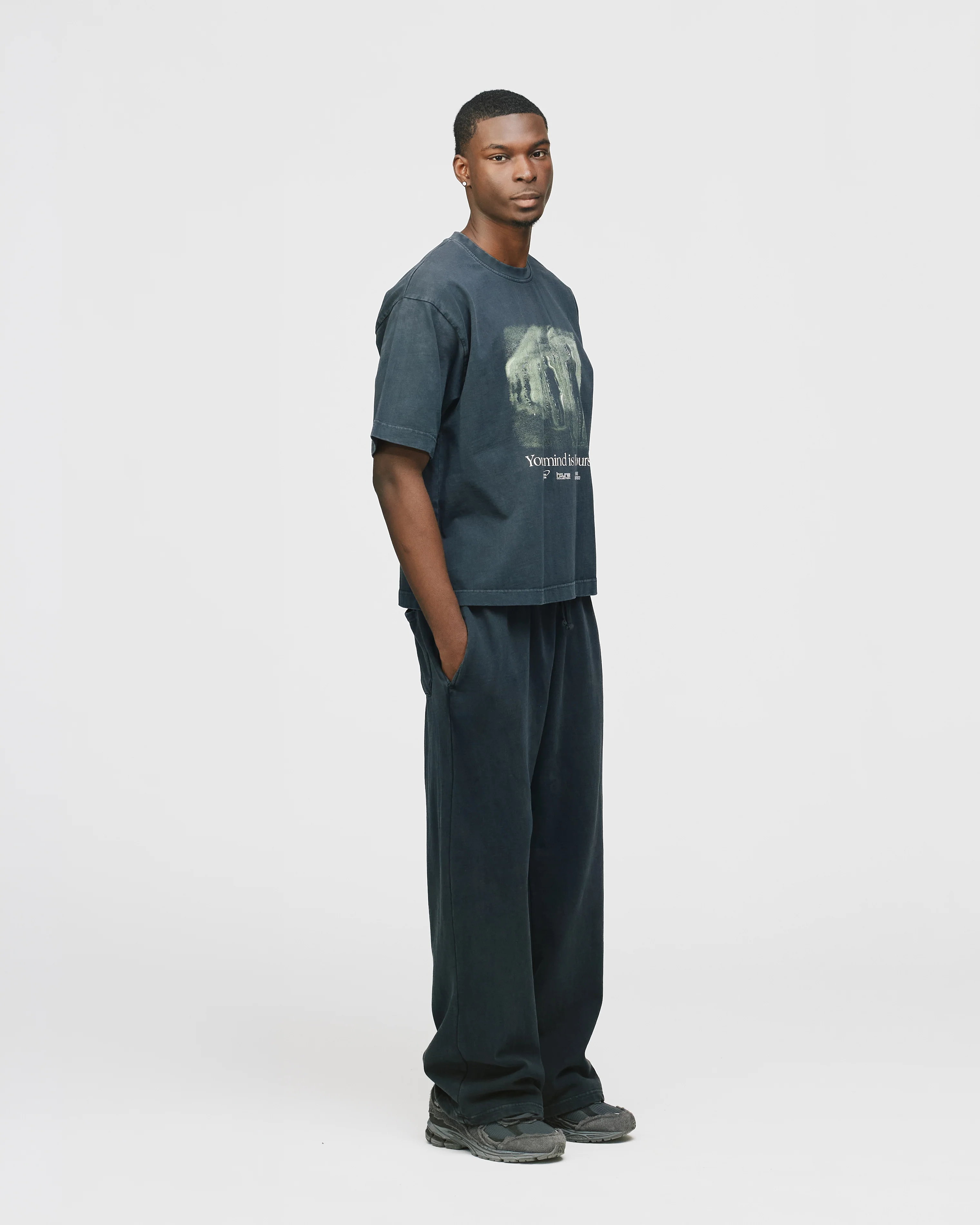 Mind is Hours Cropped T-Shirt - Vintage Black - Image 5