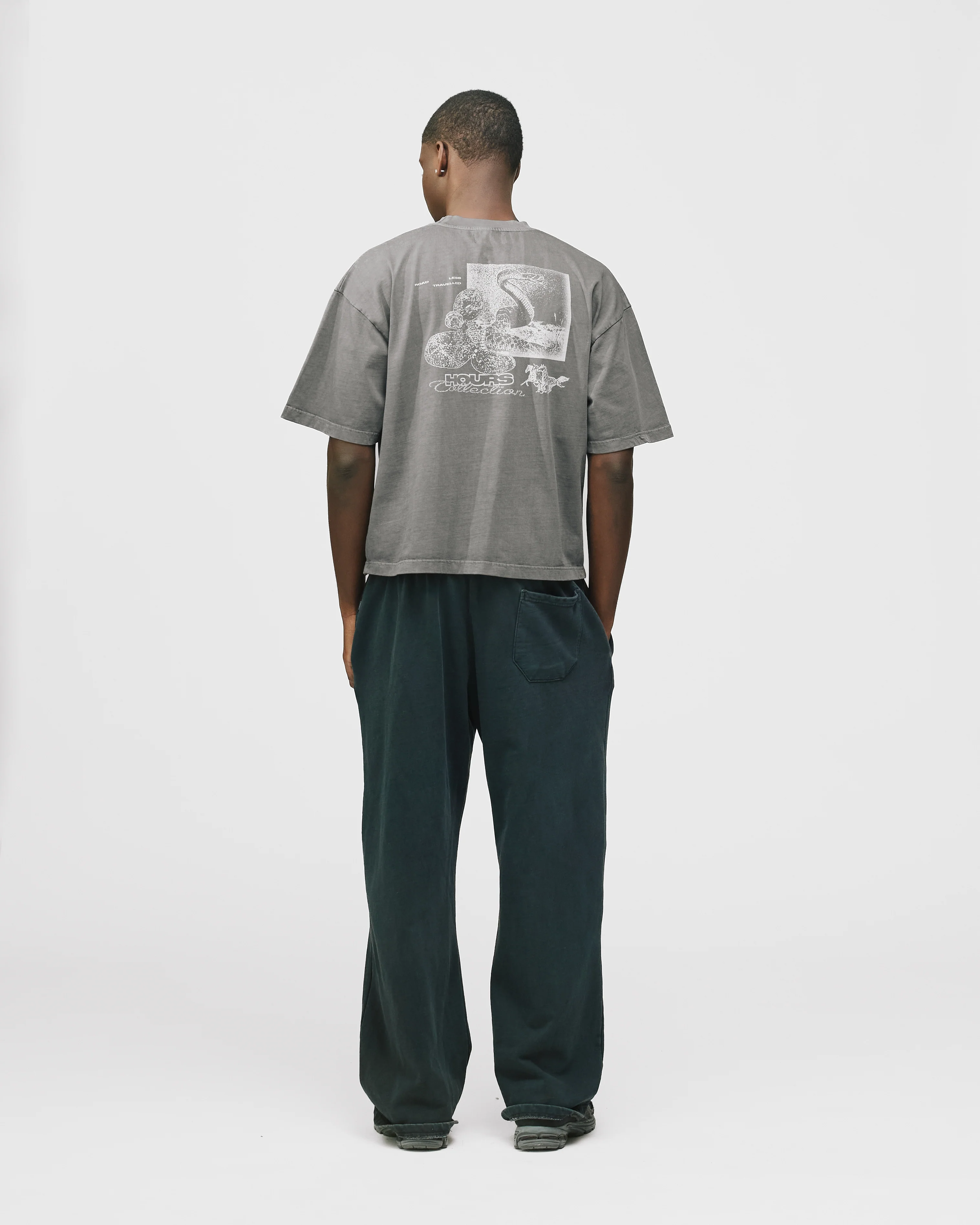Outlaw Cropped T-Shirt - Vintage Grey - Image 8