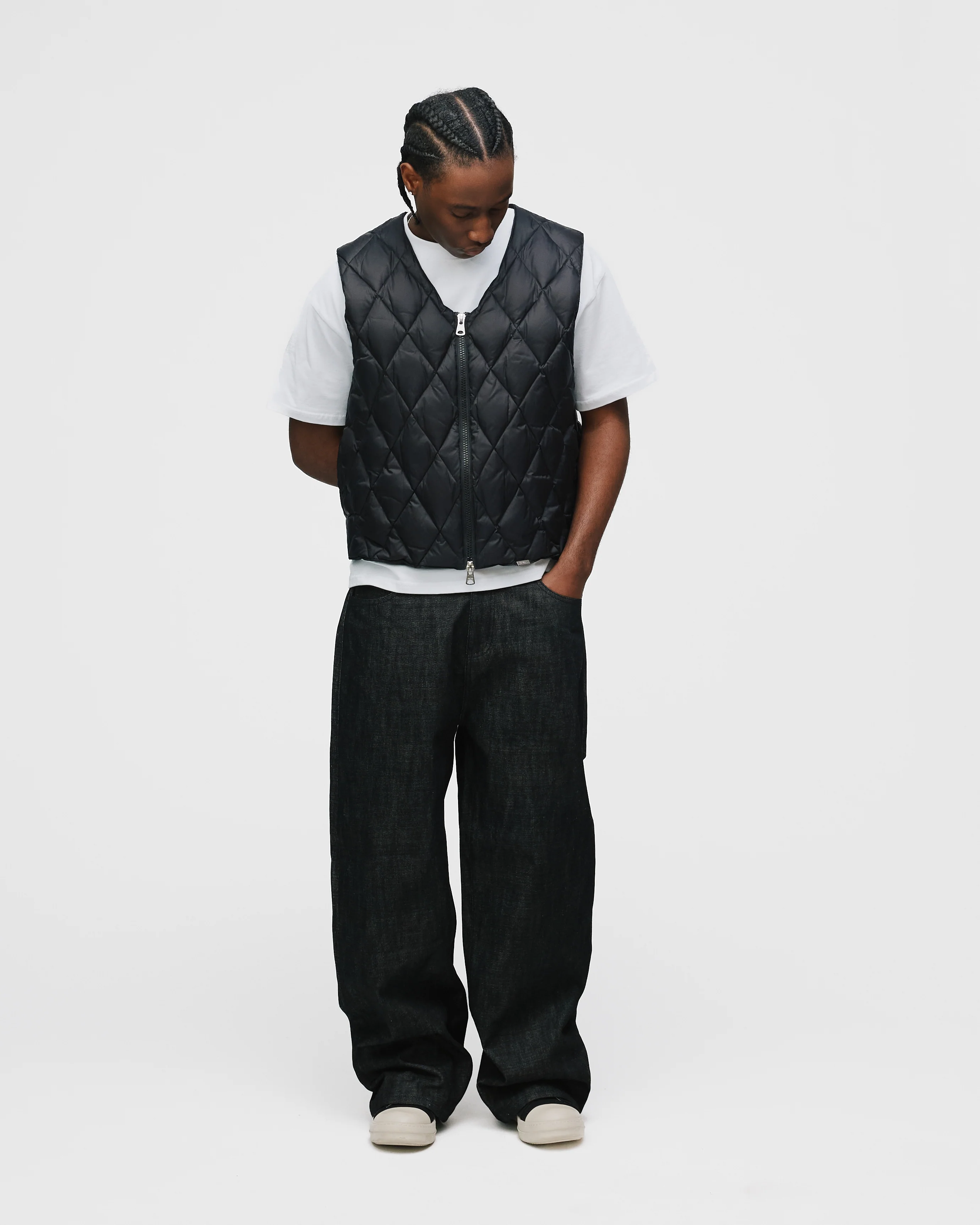 Quilted Puffer Vest - Black - Image 4